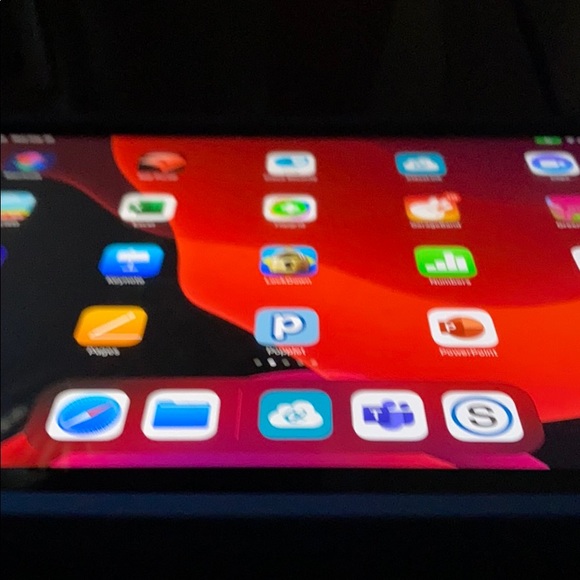 iPad - Picture 1 of 2